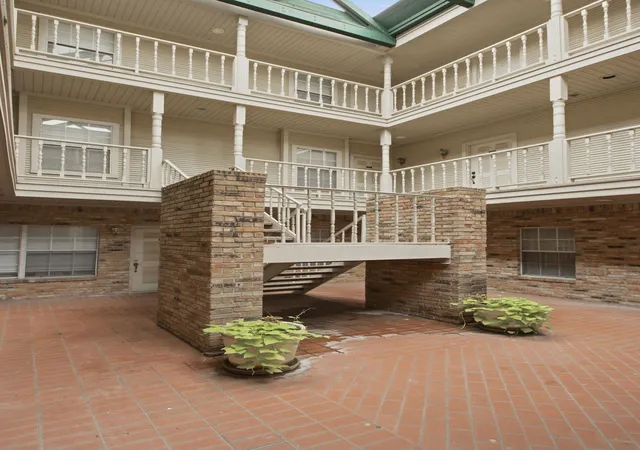 2nd image of 5325 Bent Tree Forest Dr #2245, Dallas, TX 75248 | MLS# 21335369