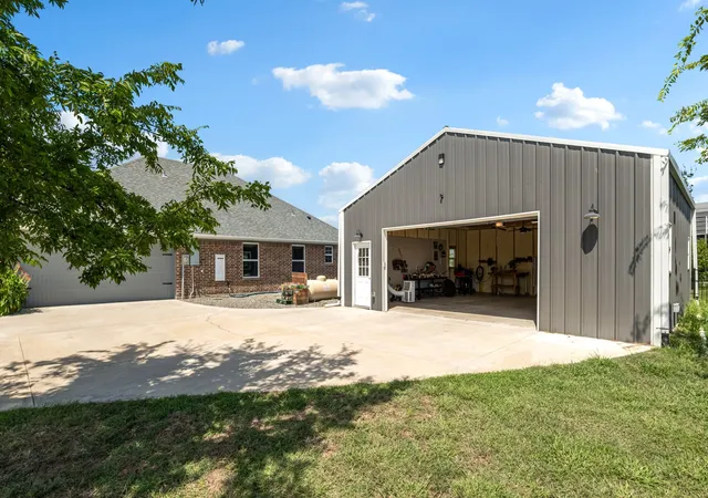 Photo 4 of Single family home for sale at 296 Hidden Meadow Trl, Leonard, TX 75452 | MLS# 21335330 | Listing updated on 2026-09-28
