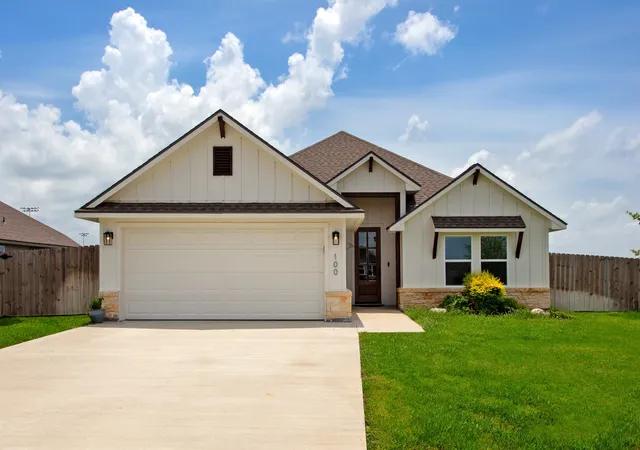 Photo 1 of Single family home for sale at 100 Turnrow Cvs, Snook, TX 77878 | MLS# 21335391 | Listing updated on 2026-07-19