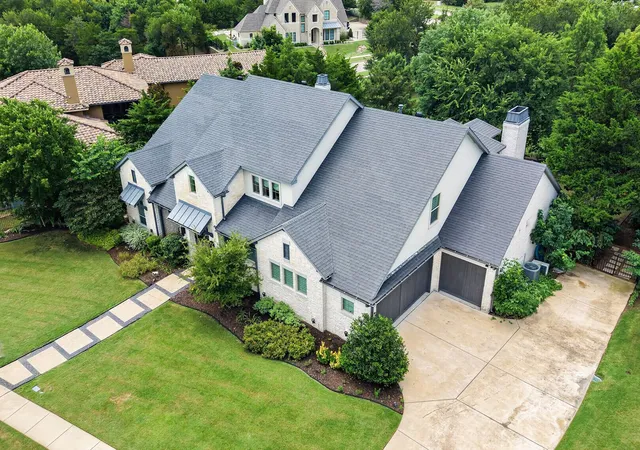 Photo 2 of Sale Pending at 141 Mallard Xing, Rockwall, TX 75032 | MLS# 21335241 | Listing updated on 2026-07-25