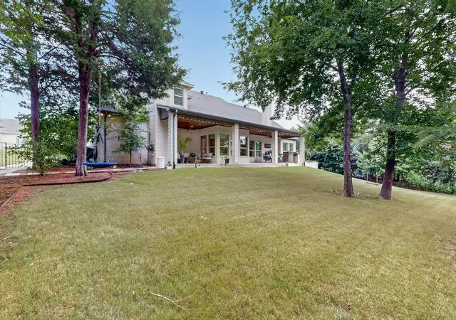 Photo 3 of Sale Pending at 141 Mallard Xing, Rockwall, TX 75032 | MLS# 21335241 | Listing updated on 2026-07-25