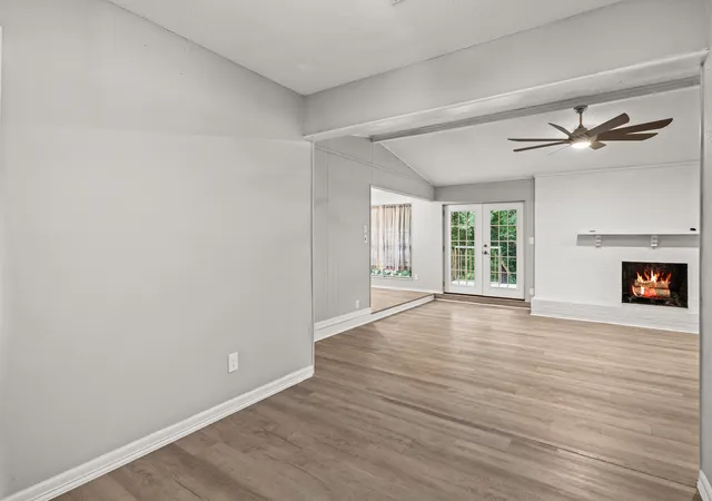 Photo 3 of Single family home for sale at 105 Kent Dr, Pittsburg, TX 75686 | MLS# 21335333 | Listing updated on 2026-09-23