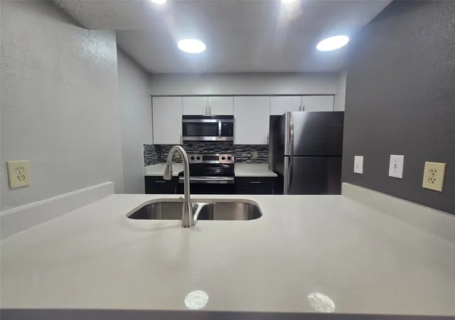 Photo 3 of Condo for sale at 12484 Abrams Rd #1624, Dallas, TX 75243 | MLS# 21335414 | Listing updated on 2026-08-28