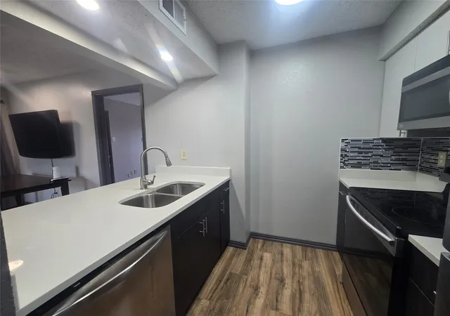 Photo 4 of Condo for sale at 12484 Abrams Rd #1624, Dallas, TX 75243 | MLS# 21335414 | Listing updated on 2026-08-28