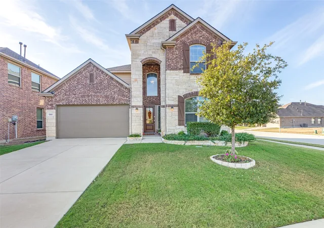 Photo 1 of Single family home for sale at 1300 Lake Grove Dr, Little Elm, TX 75068 | MLS# 21328698 | Listing updated on 2026-08-22