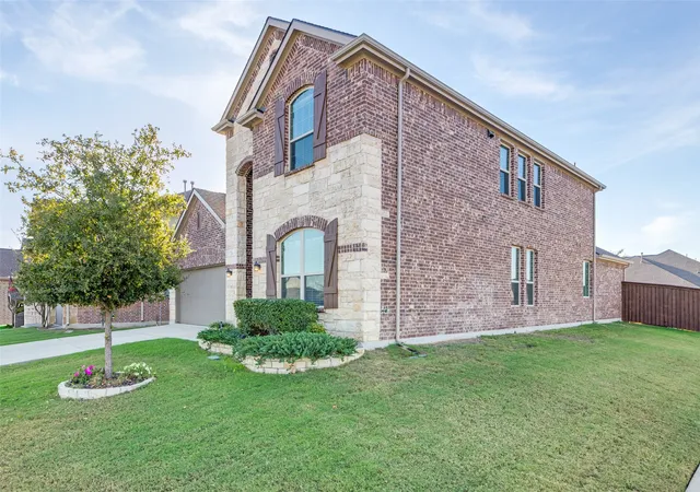Photo 2 of Single family home for sale at 1300 Lake Grove Dr, Little Elm, TX 75068 | MLS# 21328698 | Listing updated on 2026-08-22