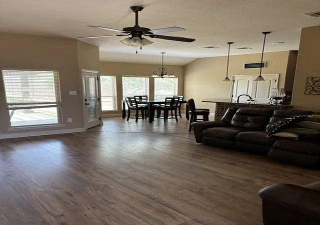 Photo 2 of Single family home for sale at 209 Newcastle St, Waxahachie, TX 75165 | MLS# 21335427 | Listing updated on 2026-08-26