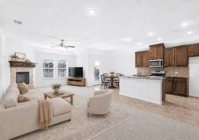 Photo 3 of Single family home for sale at 3020 Cliffview Dr, Sanger, TX 76266 | MLS# 21334595 | Listing updated on 2026-07-21