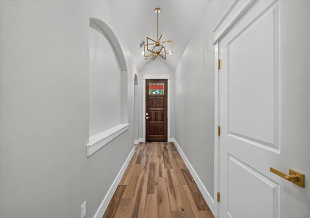 Photo 4 of Sale Pending at 5005 Shackleford St, Fort Worth, TX 76119 | MLS# 21334803 | Listing updated on 2026-08-14