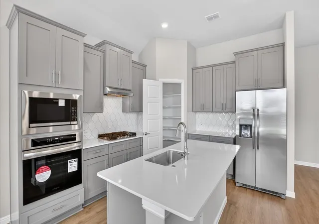 Photo 2 of Single family home for sale at 3324 Pier View St, Grand Prairie, TX 76065 | MLS# 21334179 | Listing updated on 2026-10-03