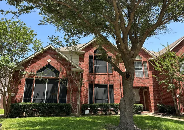 Photo 2 of Single family home for sale at 11354 Still Hollow Dr, Frisco, TX 75035 | MLS# 21335509 | Listing updated on 2026-08-28