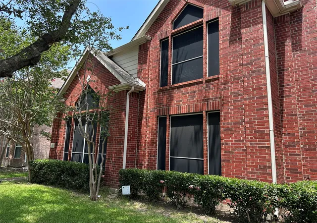Photo 3 of Single family home for sale at 11354 Still Hollow Dr, Frisco, TX 75035 | MLS# 21335509 | Listing updated on 2026-08-28