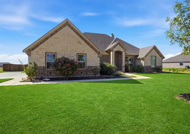 Photo 3 of Single family home for sale at 265 County Road 1105, Rio Vista, TX 76093 | MLS# 21335366 | Listing updated on 2026-08-22