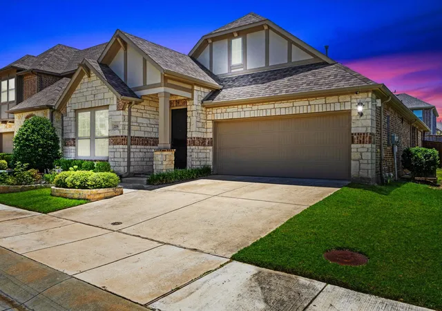 Photo 3 of Single family home for sale at 2256 Briar Ridge Trl, Carrollton, TX 75010 | MLS# 21335526 | Listing updated on 2026-07-22
