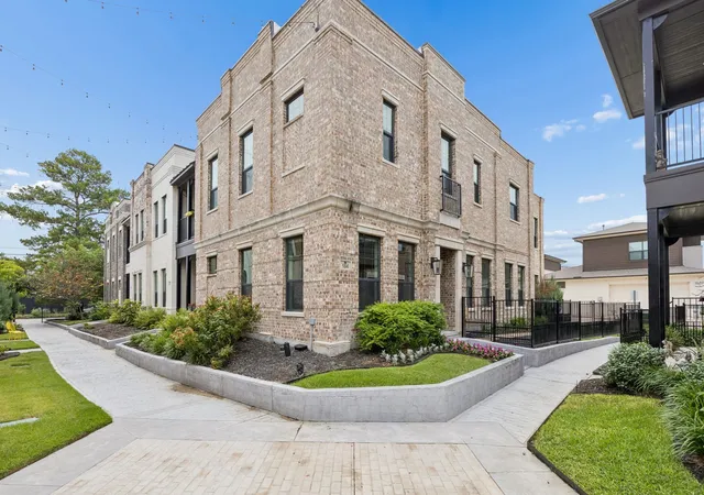 Photo 2 of Condo for sale at 302 Nursery Ln #104, Fort Worth, TX 76114 | MLS# 21335445 | Listing updated on 2026-08-23