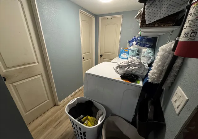 Photo 3 of Manufactured home for sale at 7103 Comanche Trl, Weatherford, TX 76087 | MLS# 21335578 | Listing updated on 2026-08-24