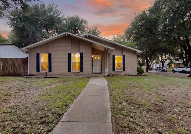Photo 1 of Single family home for sale at 433 Solitude Dr, Garland, TX 75043 | MLS# 21335618 | Listing updated on 2026-07-20