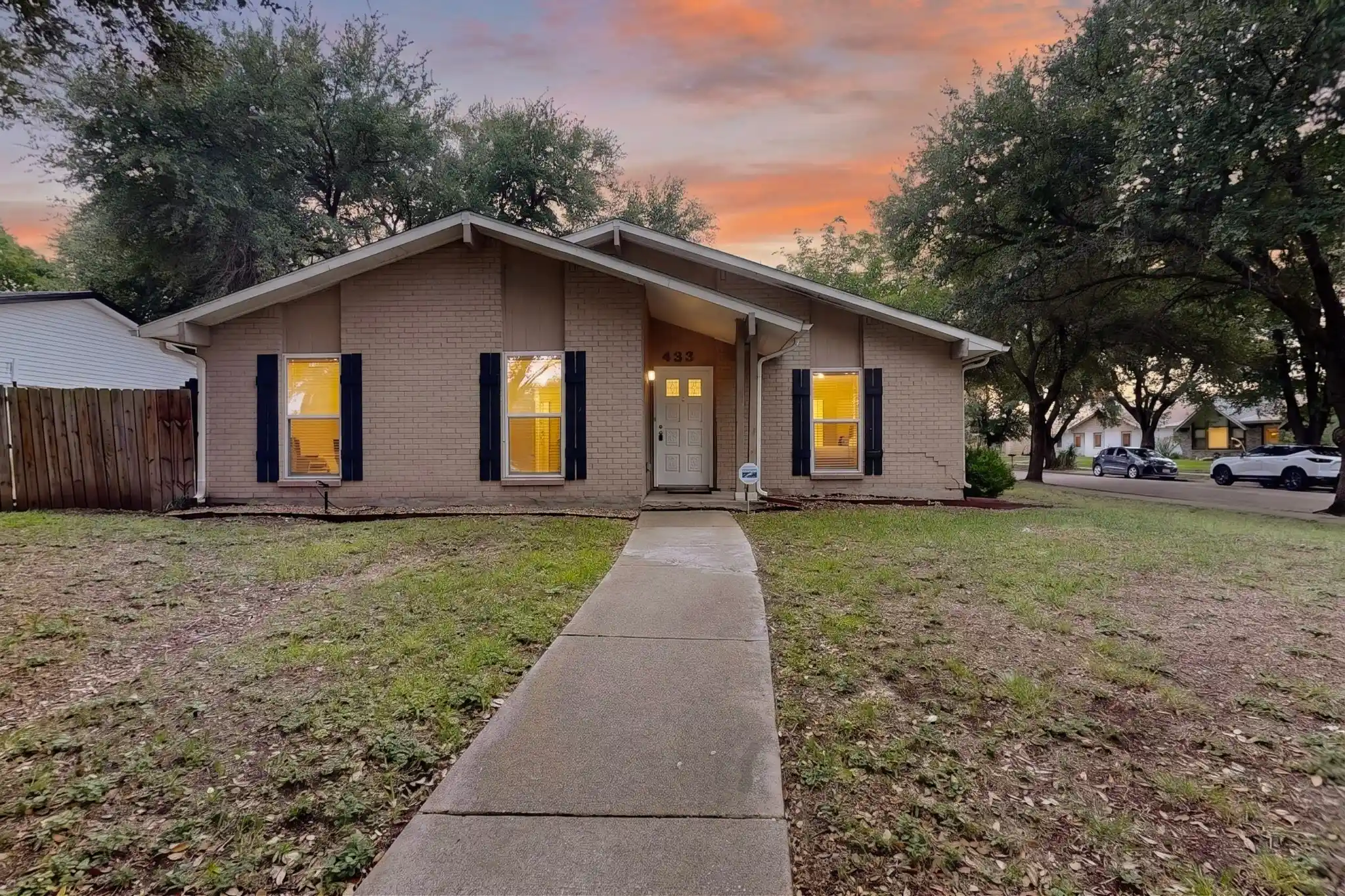 Photo 1 of Single family home for sale at 433 Solitude Dr, Garland, TX 75043 | MLS# 21335618 | Listing updated on 2026-10-23