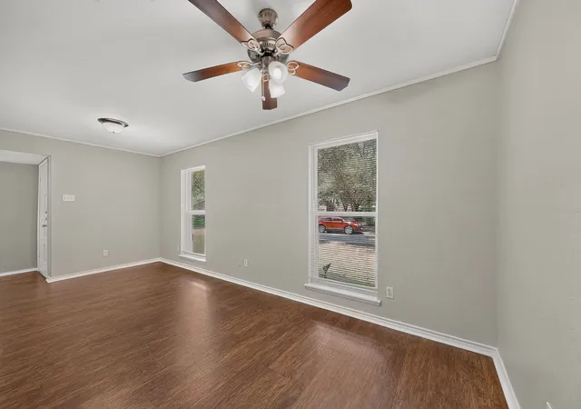 Photo 4 of Single family home for sale at 433 Solitude Dr, Garland, TX 75043 | MLS# 21335618 | Listing updated on 2026-07-20