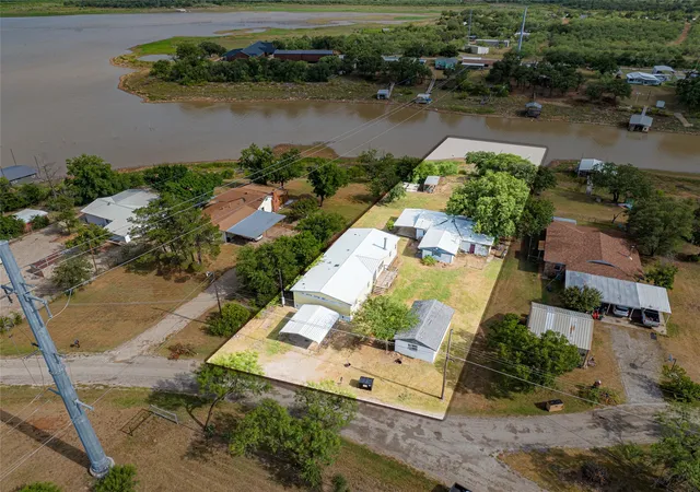 Photo 1 of Manufactured home for sale at 2517 County Road 215, Breckenridge, TX 76424 | MLS# 21335153 | Listing updated on 2026-08-26
