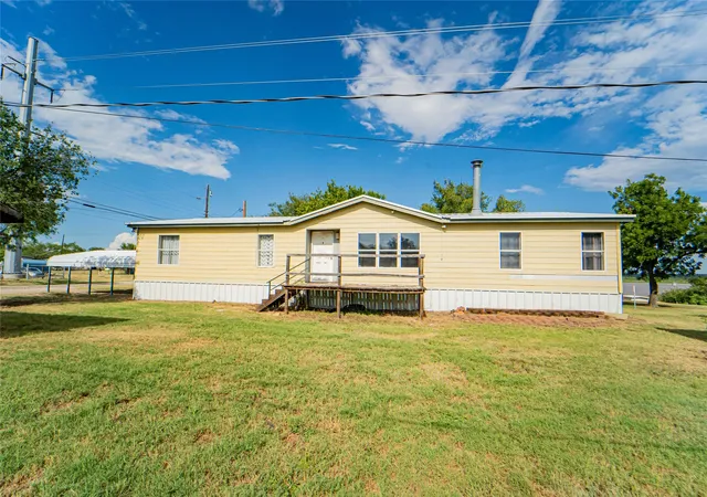 Photo 3 of Manufactured home for sale at 2517 County Road 215, Breckenridge, TX 76424 | MLS# 21335153 | Listing updated on 2026-08-26