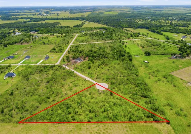 Photo 1 of Land for sale at Tbd Cool Spring Cir , Lot 33, Corsicana, TX 75110 | MLS# 21330382 | Listing updated on 2026-07-20