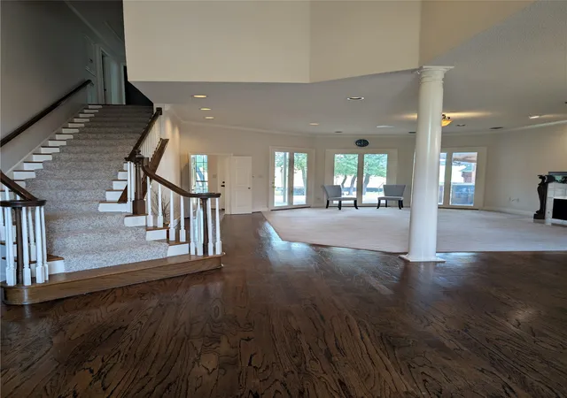 Photo 3 of Single family home for sale at 14 Winding Creek Trl, Garland, TX 75043 | MLS# 21324682 | Listing updated on 2026-08-19
