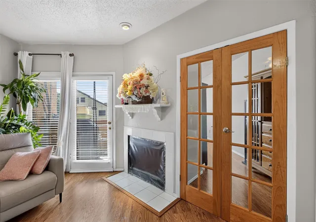 Listing Photo 5 - Condo for sale in building located at 5550 Spring Vly Rd, Dallas, TX 75254 - Unit #G24