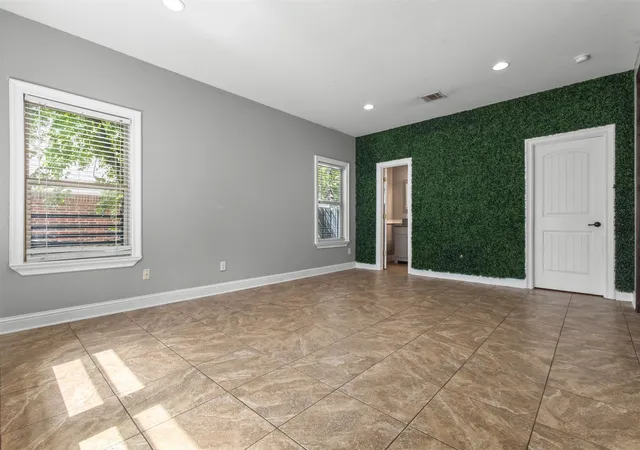 Photo 3 of Single family home for sale at 3030 Weisenberger Dr, Dallas, TX 75212 | MLS# 21335852 | Listing updated on 2026-08-15