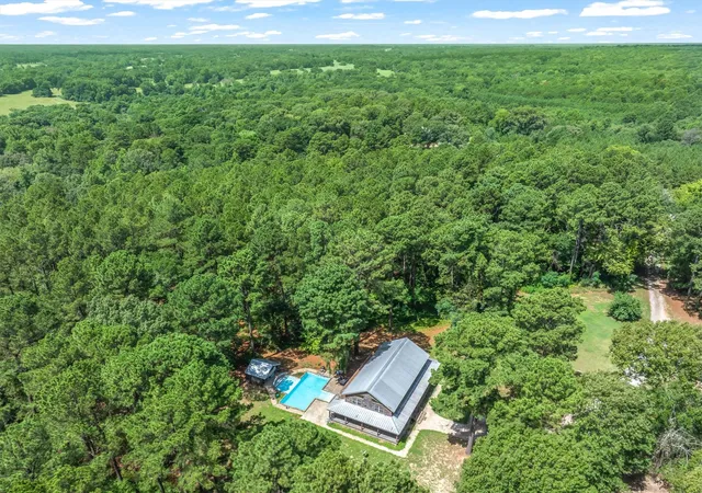Photo 2 of Sale Pending at 23340 Fm 1253, Mineola, TX 75773 | MLS# 21331833 | Listing updated on 2026-08-31