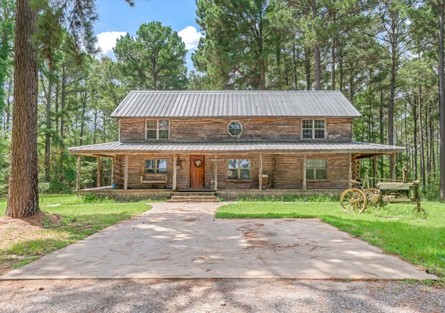 Photo 3 of Sale Pending at 23340 Fm 1253, Mineola, TX 75773 | MLS# 21331833 | Listing updated on 2026-08-31