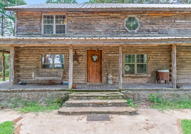Photo 3 of Sale Pending at 23340 Fm 1253, Mineola, TX 75773 | MLS# 21331833 | Listing updated on 2026-08-31
