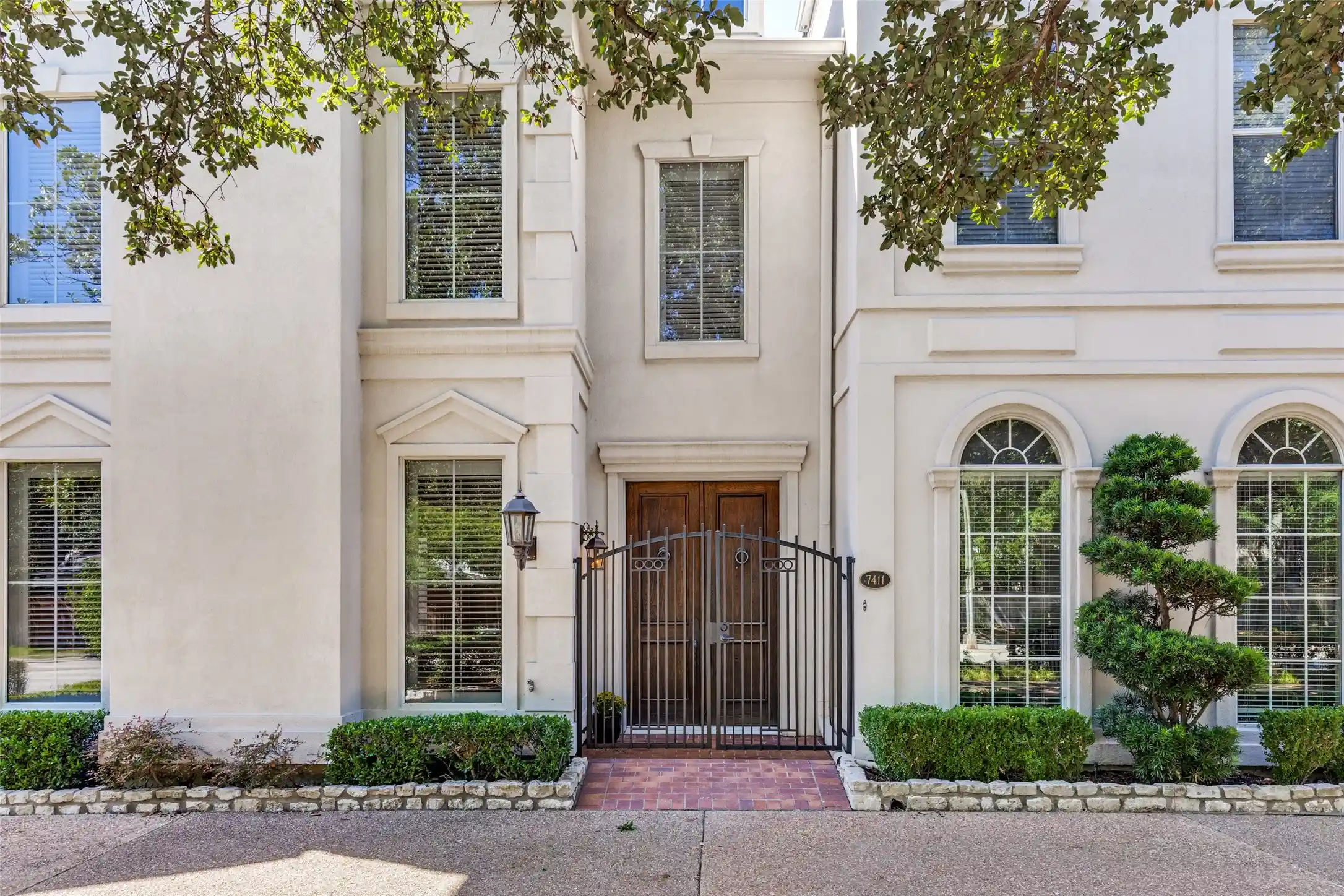 Photo 1 of Townhouse for sale at 7411 Inwood Rd, Dallas, TX 75209 | MLS# 21335900 | Listing updated on 2026-10-13