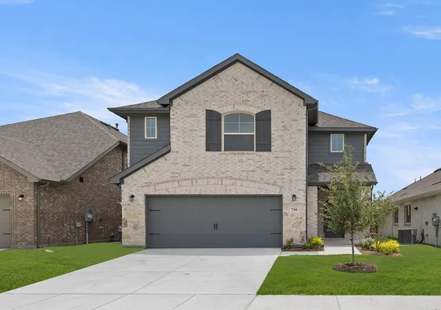 Photo 1 of Single family home for sale at 8724 Lone Star St, Aubrey, TX 76227 | MLS# 21335857 | Listing updated on 2026-09-30