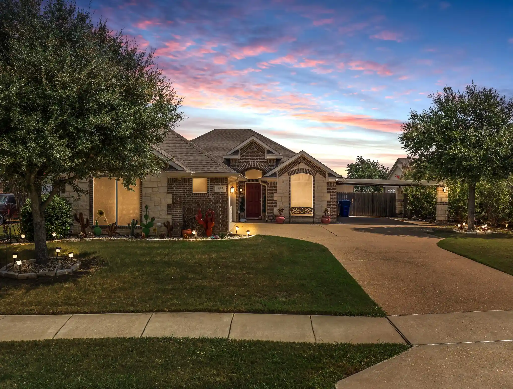 Photo 1 of Sale Pending at 219 Oak Meadow Trl, Mc Gregor, TX 76657 | MLS# 21334552 | Listing updated on 2026-10-19