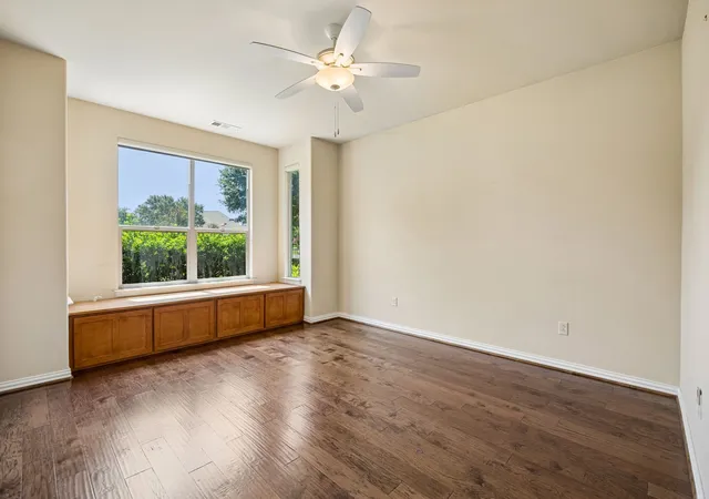 Photo 4 of Single family home for sale at 8917 Gardenia Dr, Denton, TX 76207 | MLS# 21323420 | Listing updated on 2026-09-17