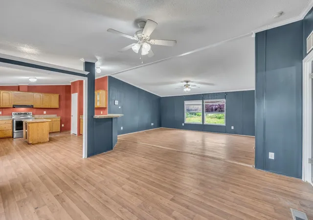 Photo 3 of Manufactured home for sale at 1350 Stephens Rd, Millsap, TX 76066 | MLS# 21335933 | Listing updated on 2026-07-21