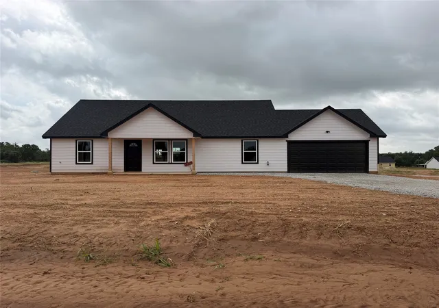Photo 1 of Single family home for sale at 329 Myers Dr, Springtown, TX 76082 | MLS# 21335945 | Listing updated on 2026-07-21