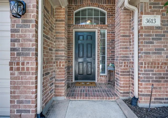 Photo 3 of Single family home for sale at 3613 Timothy Dr, Flower Mound, TX 75022 | MLS# 21336027 | Listing updated on 2026-08-24