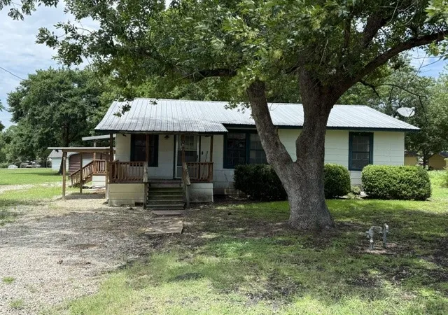 Photo 4 of Single family home for sale at 157 Cr 4320, Enloe, TX 75441 | MLS# 21333652 | Listing updated on 2026-08-03