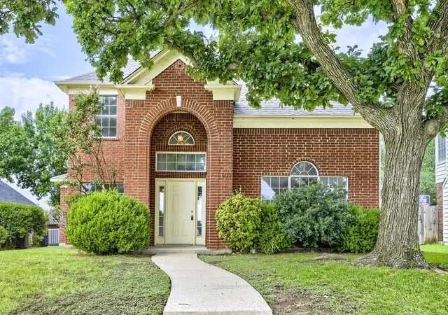Photo 1 of Single family home for sale at 809 Schrade Trl, Mesquite, TX 75181 | MLS# 21151641 | Listing updated on 2026-07-21