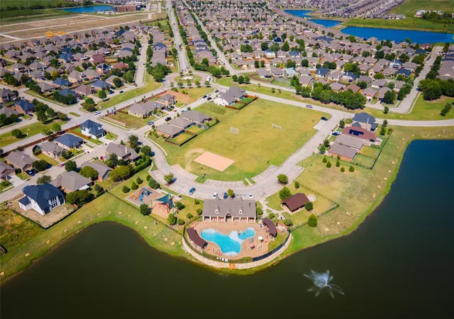 Photo 15 of Single family home for sale at 1620 Calanques St, Royse City, TX 75189 | MLS# 21336134 | Listing updated on 2026-10-08