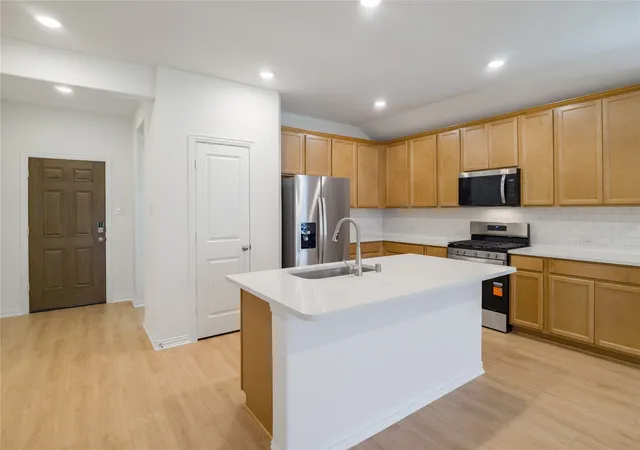 Photo 3 of Single family home for sale at 1620 Calanques St, Royse City, TX 75189 | MLS# 21336134 | Listing updated on 2026-10-08