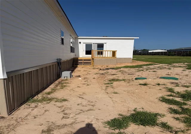 Photo 3 of Manufactured home for sale at 6873 Cr 3700, Athens, TX 75752 | MLS# 21336121 | Listing updated on 2026-09-02