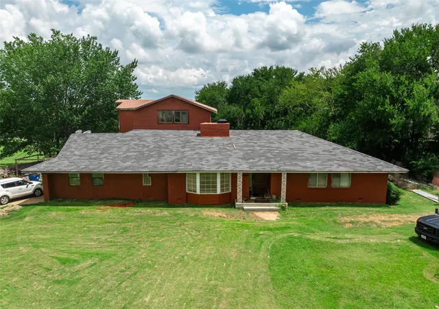 2nd image of 105 Texoma Terrace Rd, Denison, TX 75020 | MLS# 21326264