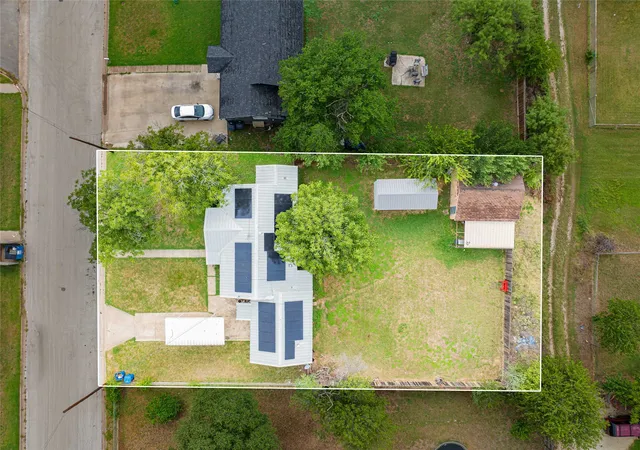 Photo 4 of Sale Pending at 1006 N Live Oak St, Breckenridge, TX 76424 | MLS# 21333343 | Listing updated on 2026-08-12