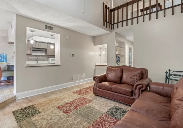 Photo 3 of Townhouse for sale at 518 Campana Ct, Irving, TX 75061 | MLS# 21334994 | Listing updated on 2026-07-21