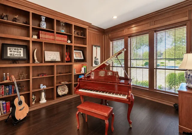 4th image of 6500 Hollytree Cir, Tyler, TX 75703 | MLS# 21334220