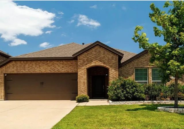 Photo 1 of Single family home for sale at 336 Burr Ln, Fate, TX 75189 | MLS# 21327590 | Listing updated on 2026-08-22