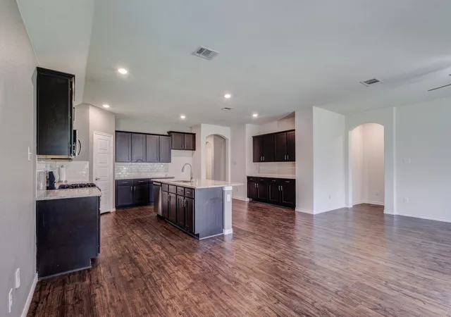 Photo 2 of Single family home for sale at 336 Burr Ln, Fate, TX 75189 | MLS# 21327590 | Listing updated on 2026-08-22